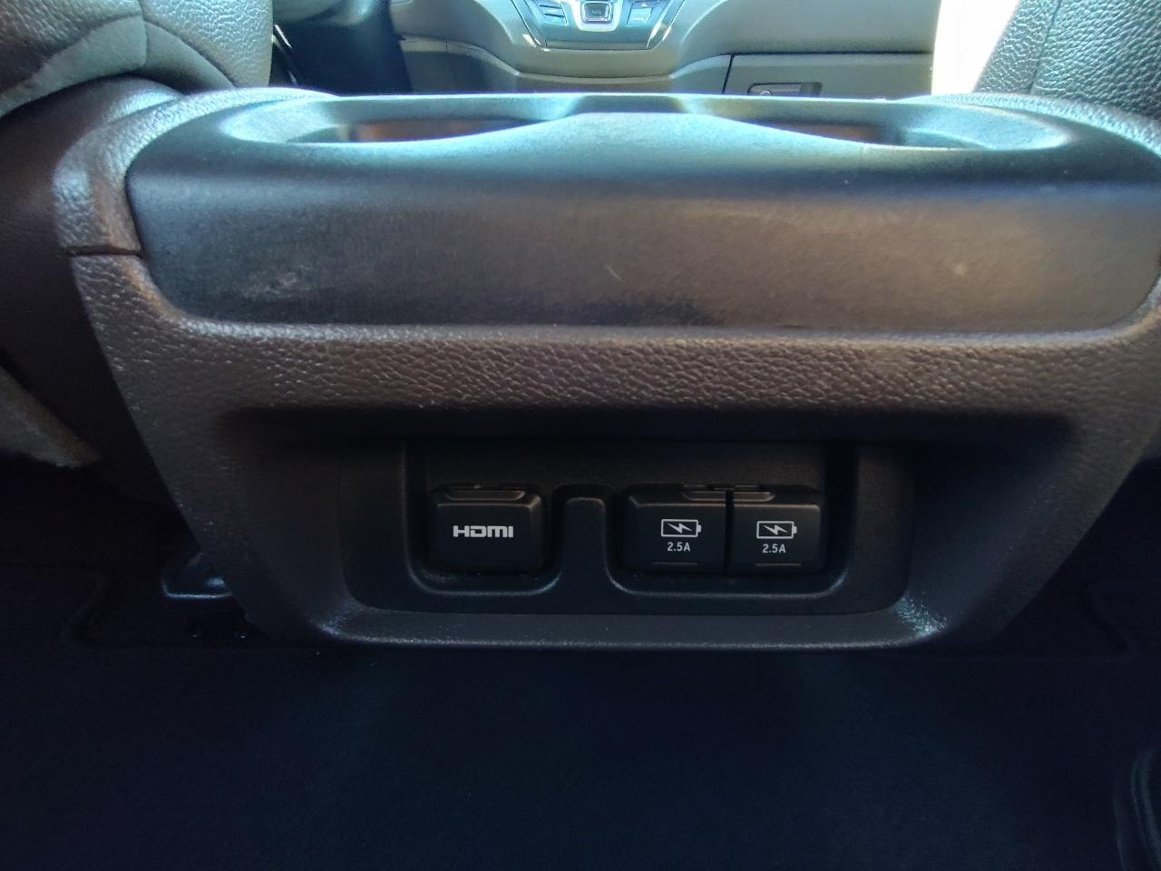 Honda Odyssey EX-L w/ DVD and Navigation 2018