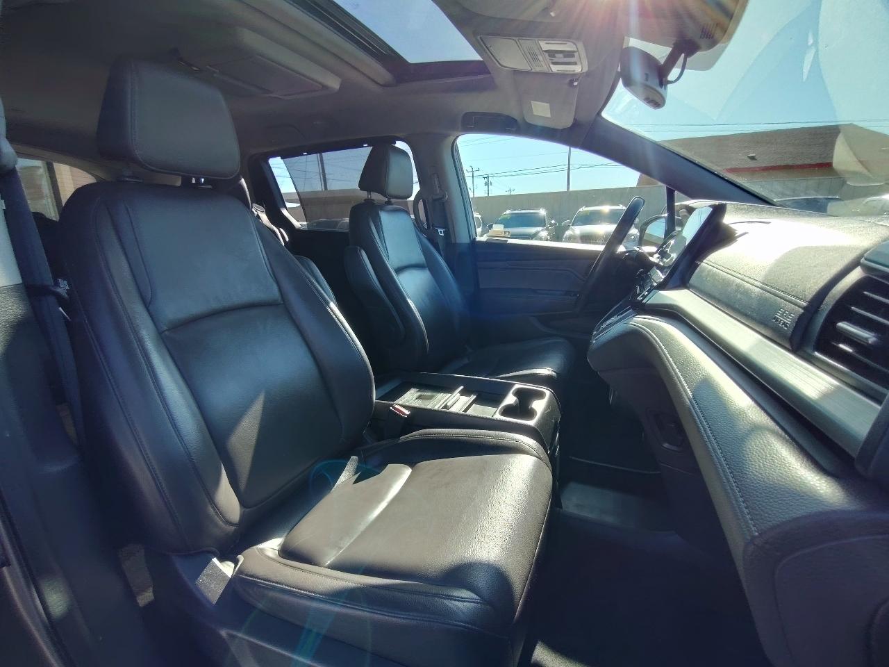 Honda Odyssey EX-L w/ DVD and Navigation 2018