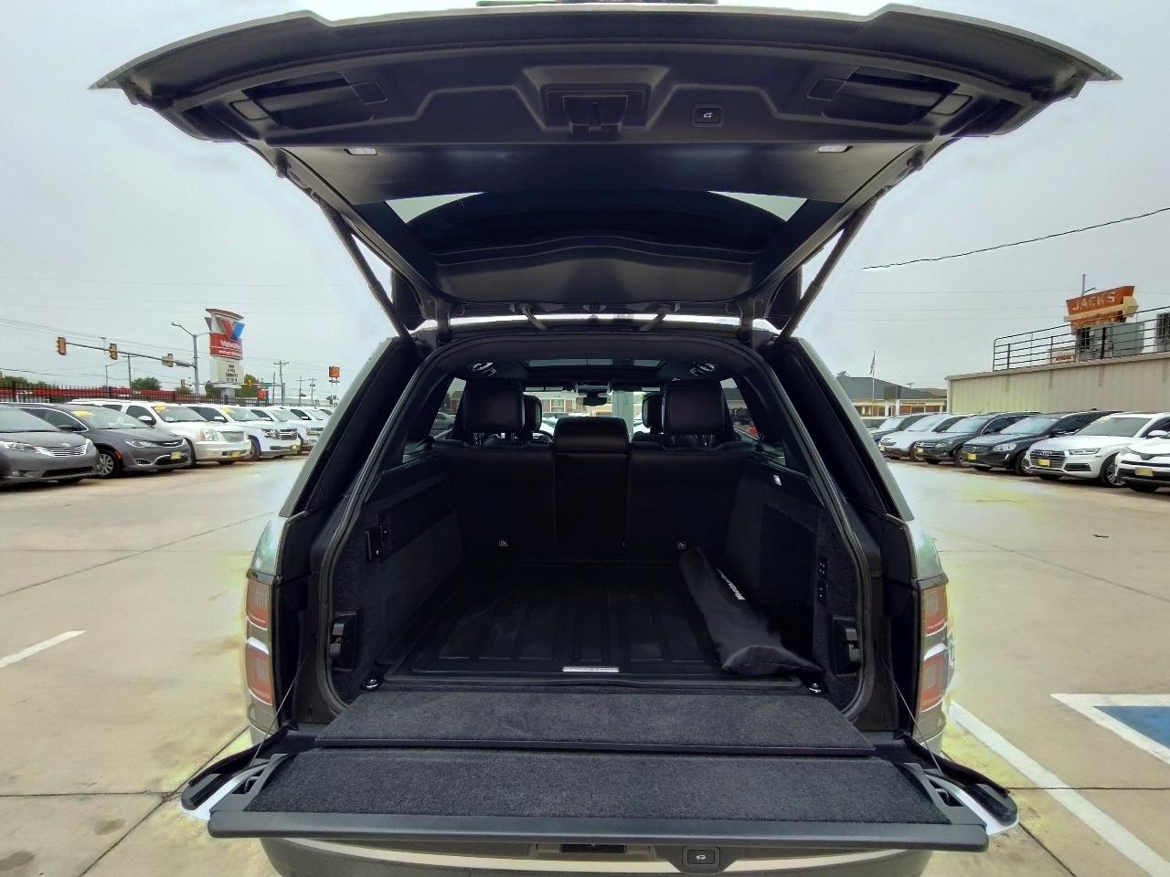 Land Rover Range Rover Supercharged 2019