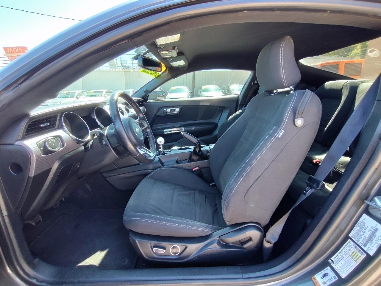 Ford Mustang GT Coupe 2015