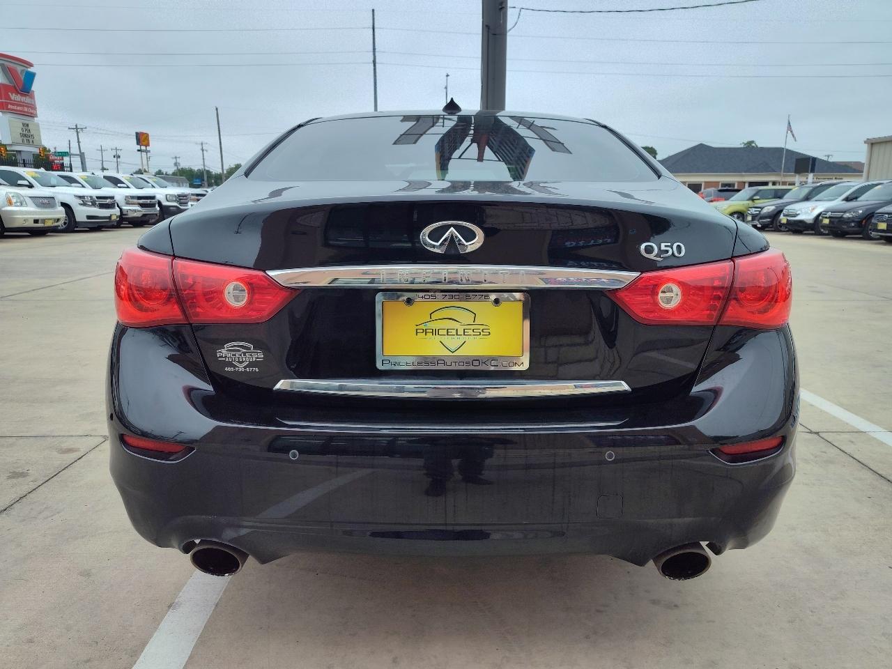 Infiniti Q50 Premium 4D Sedan 2015