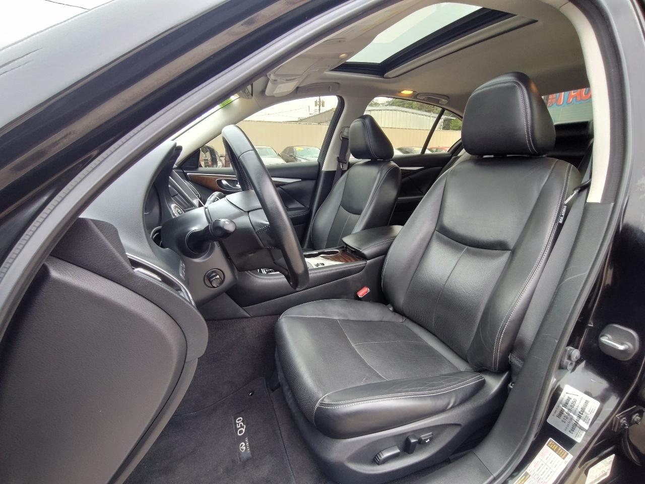 Infiniti Q50 Premium 4D Sedan 2015