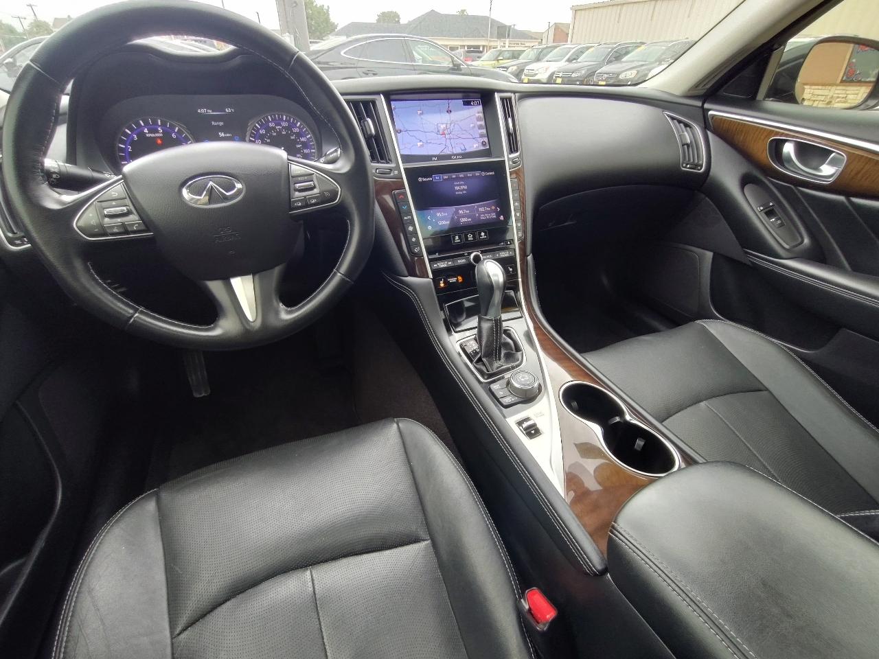 Infiniti Q50 Premium 4D Sedan 2015