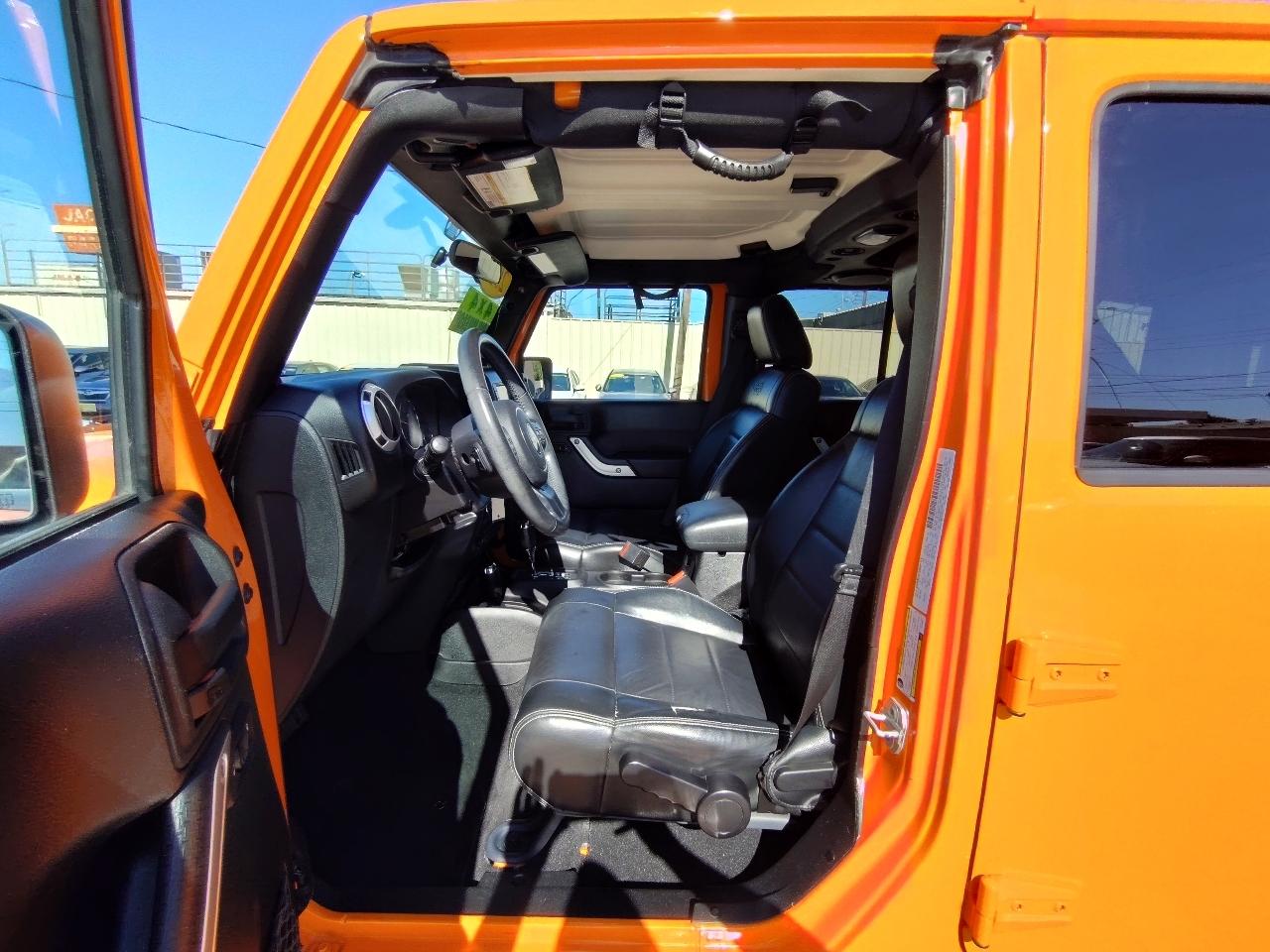 Jeep Wrangler Unlimited Sahara 4WD 2012