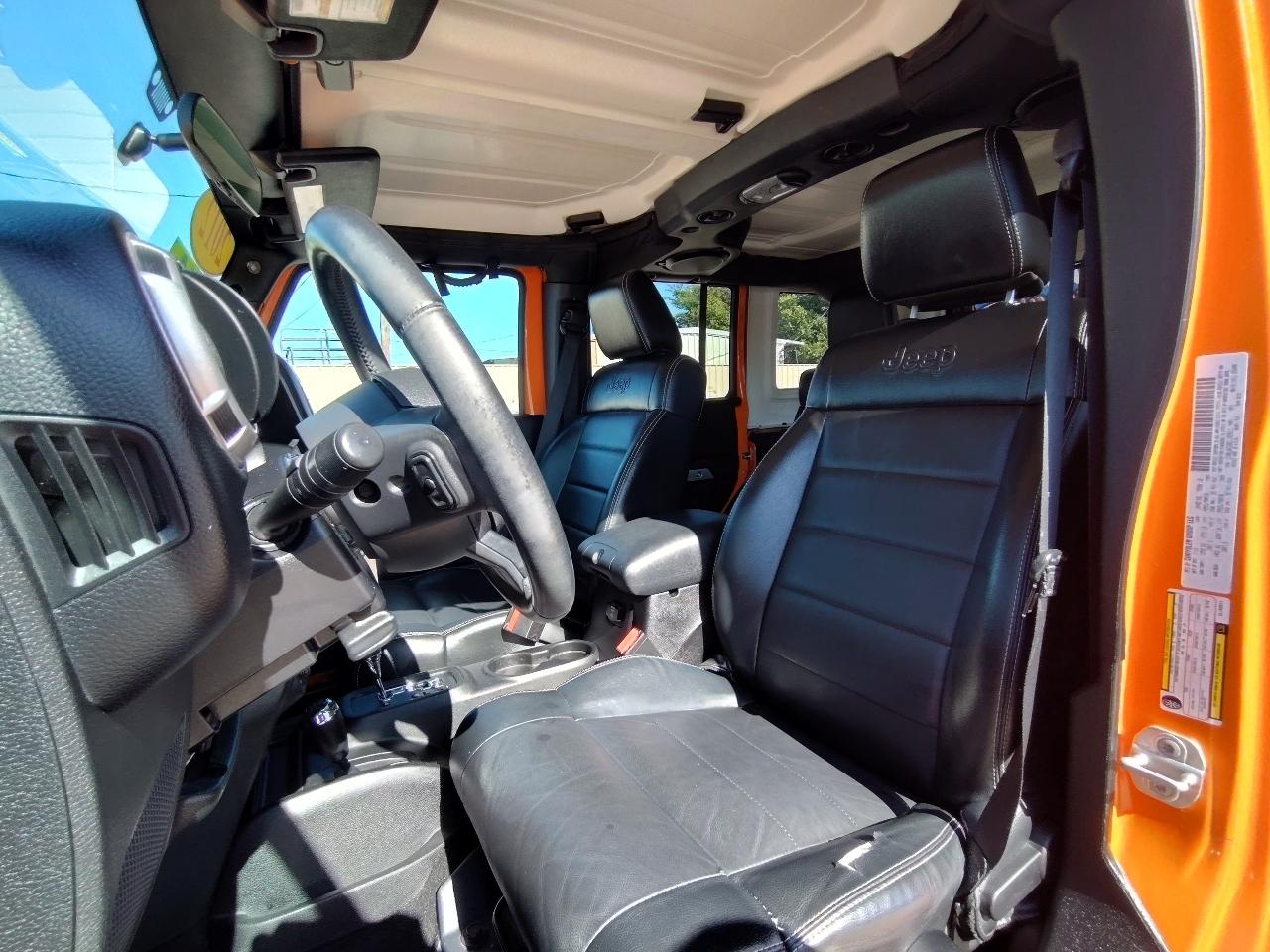 Jeep Wrangler Unlimited Sahara 4WD 2012