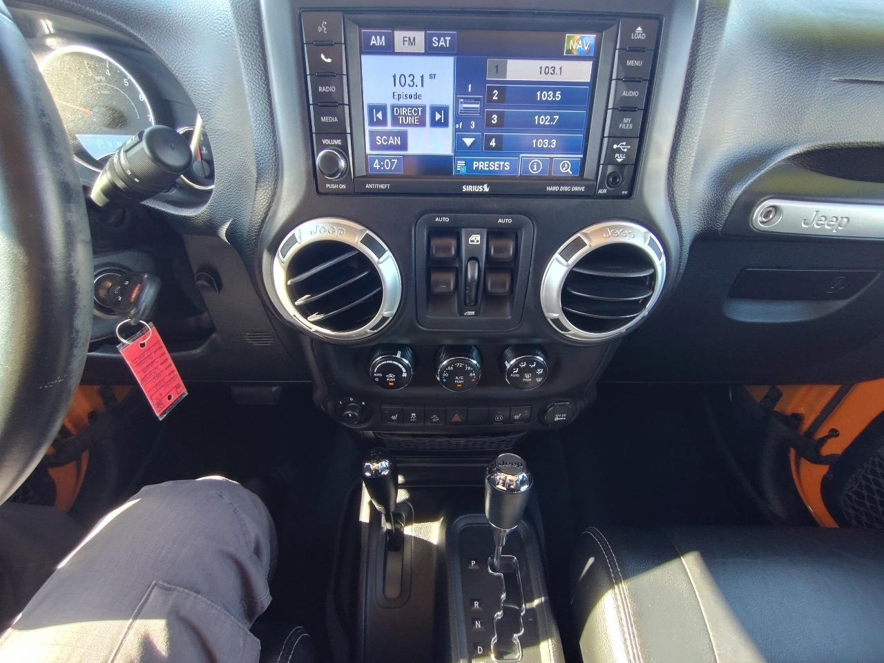 Jeep Wrangler Unlimited Sahara 4WD 2012
