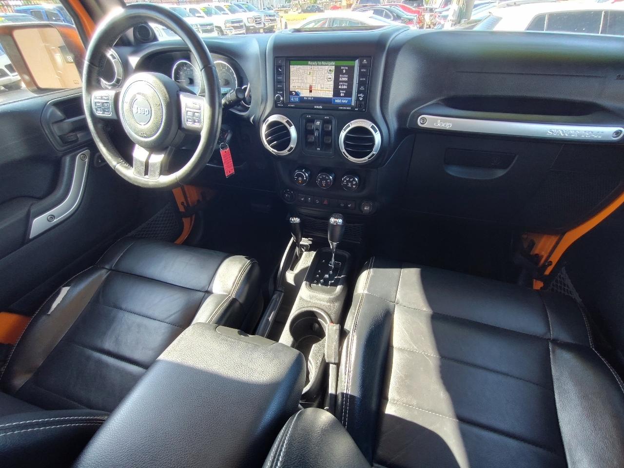 Jeep Wrangler Unlimited Sahara 4WD 2012