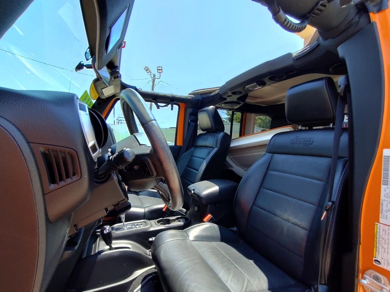 Jeep Wrangler Unlimited Sahara 4WD 2012