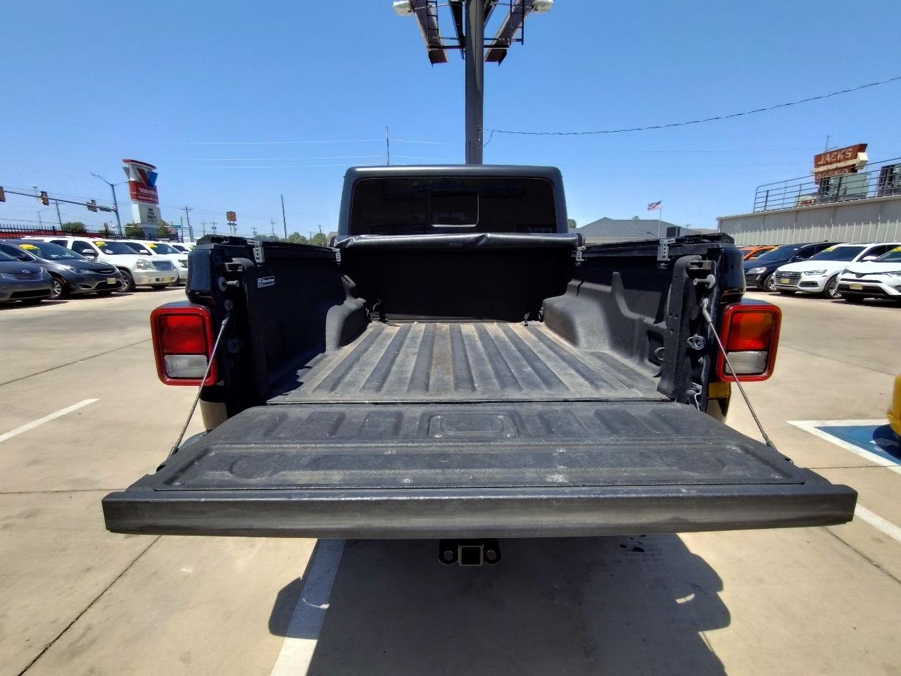 Jeep Gladiator Willys Sport 4x4 2021