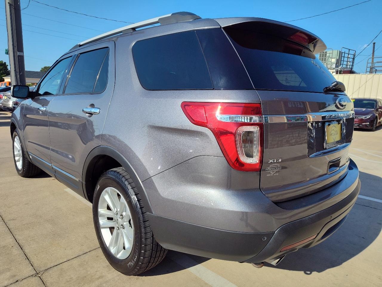 Ford Explorer XLT 4WD 2013