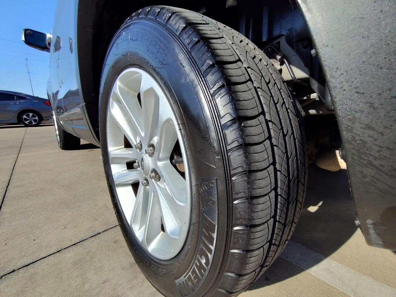 Ford Explorer XLT 4WD 2013