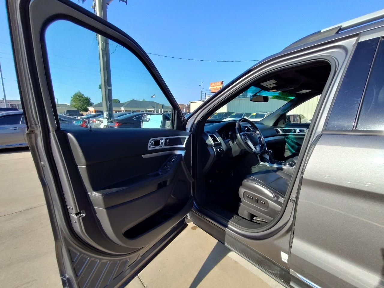 Ford Explorer XLT 4WD 2013