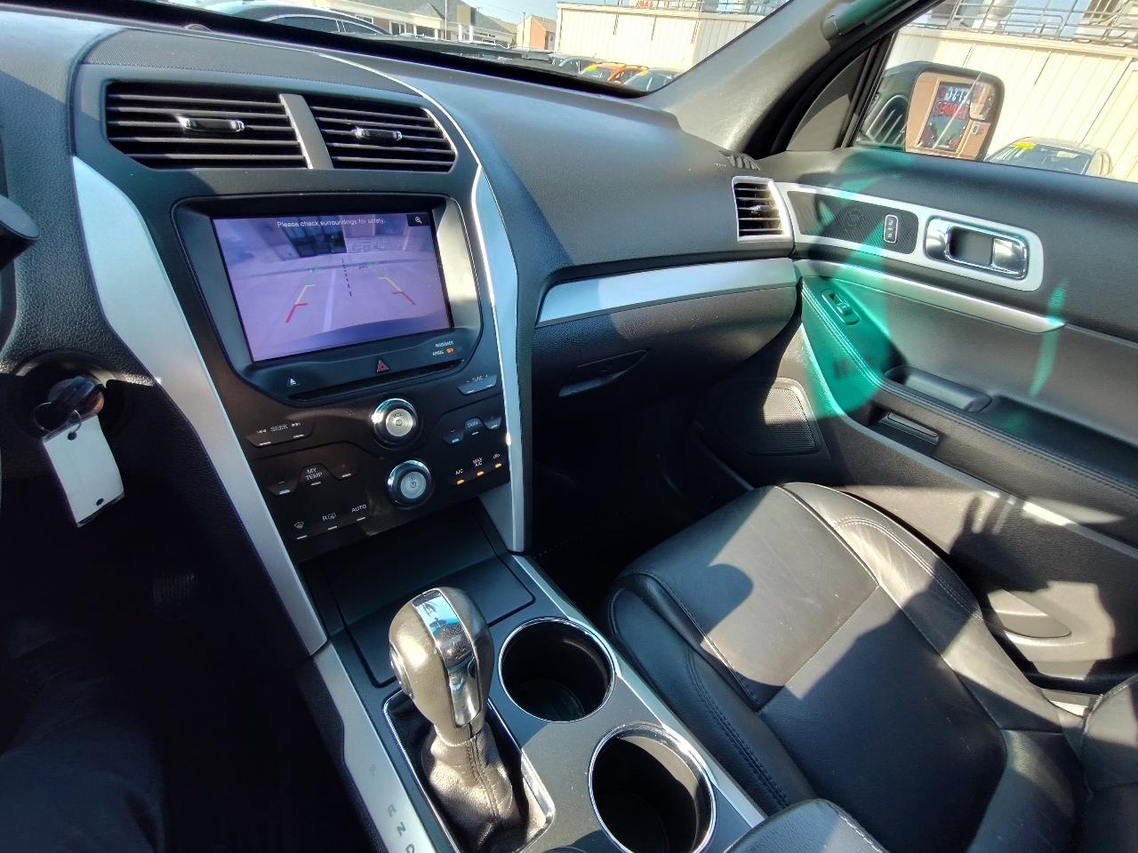 Ford Explorer XLT 4WD 2013