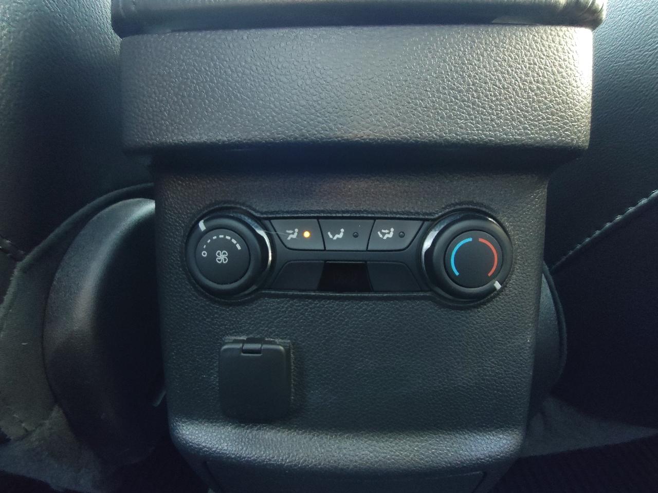 Ford Explorer XLT 4WD 2013