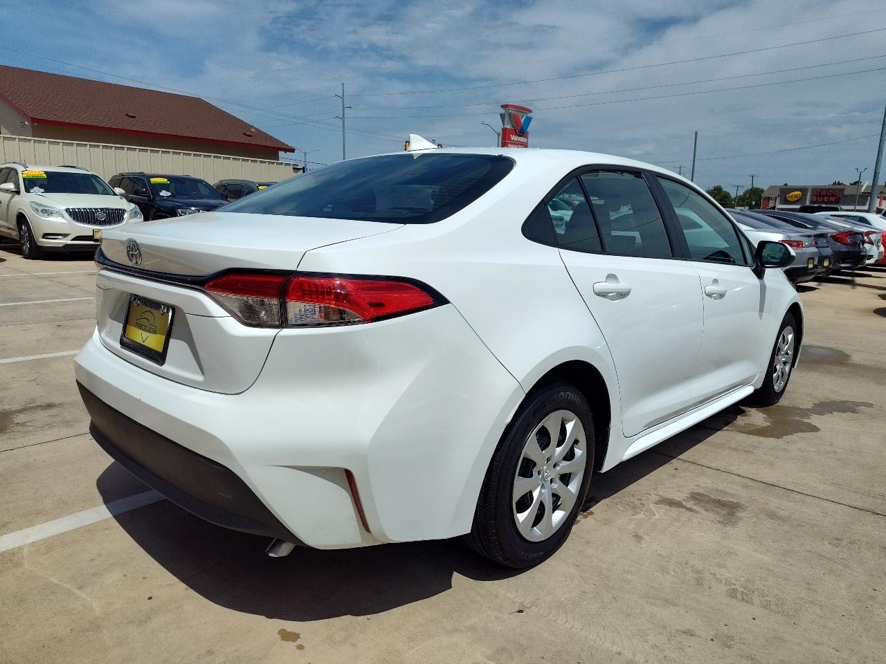 Toyota Corolla LE 2025