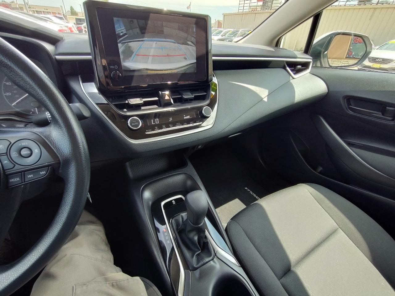 Toyota Corolla LE 2025