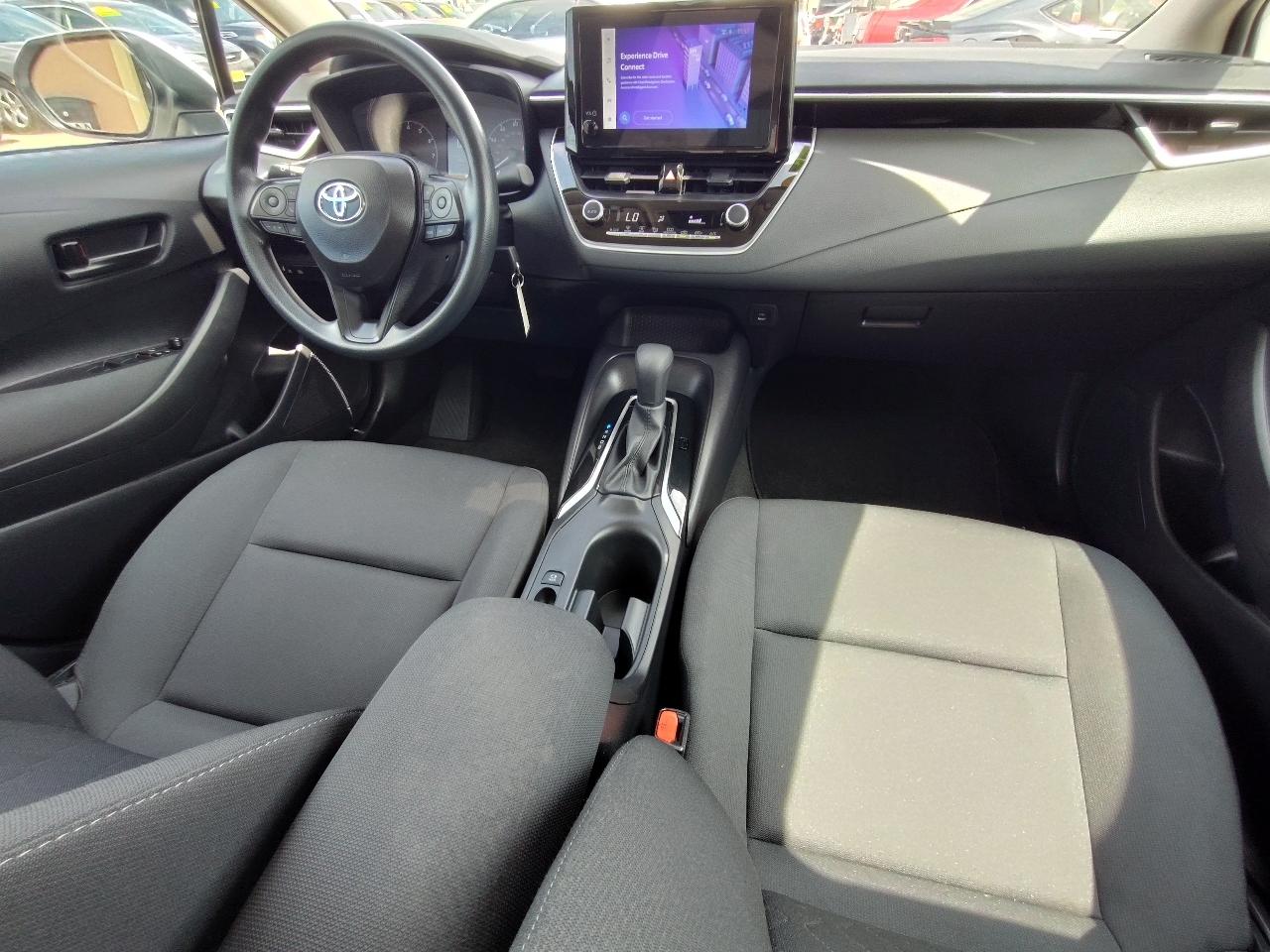 Toyota Corolla LE 2025