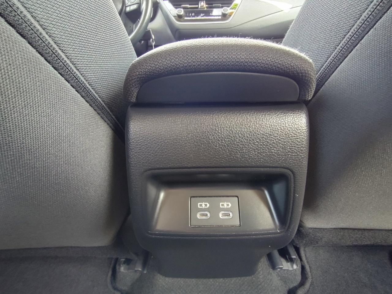 Toyota Corolla LE 2025