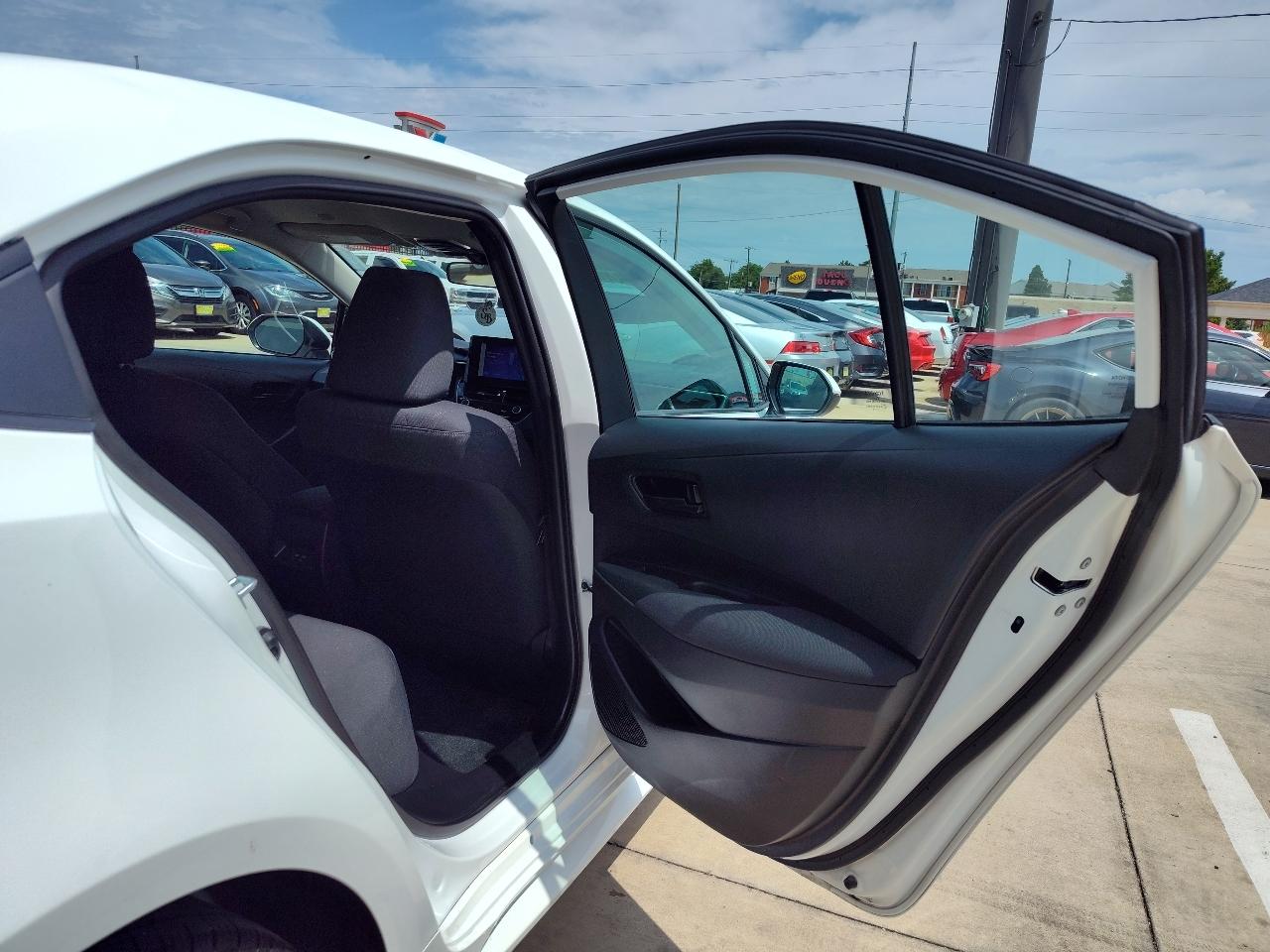 Toyota Corolla LE 2025