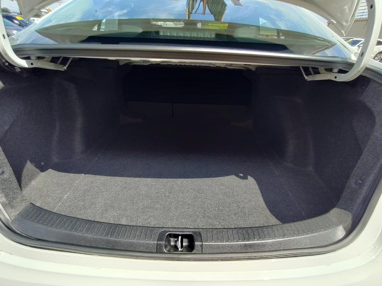 Toyota Corolla LE 2025