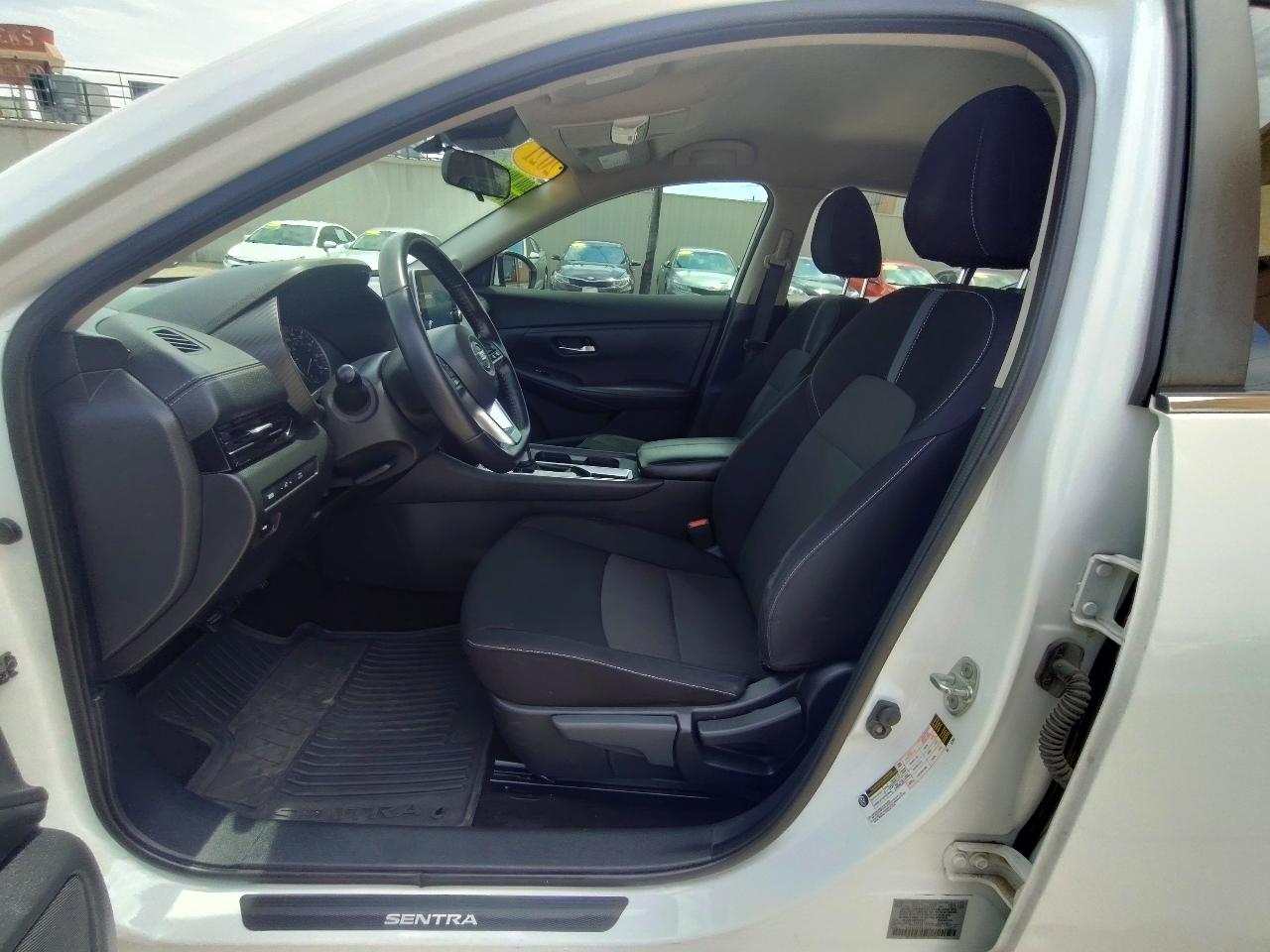 Nissan Sentra SV 4D Sedan 2021