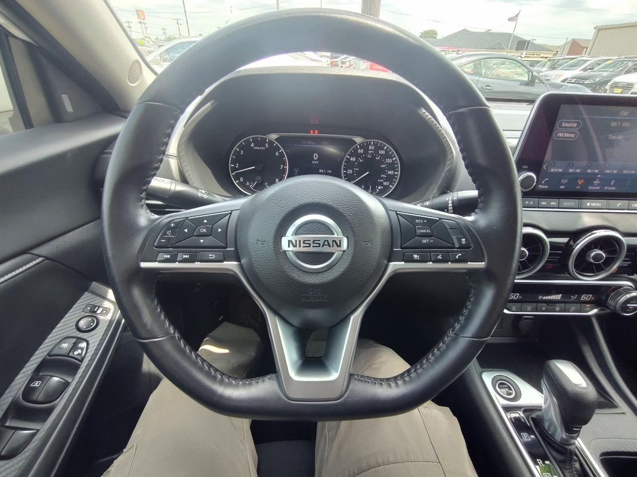 Nissan Sentra SV 4D Sedan 2021