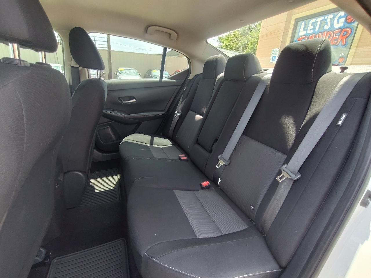 Nissan Sentra SV 4D Sedan 2021