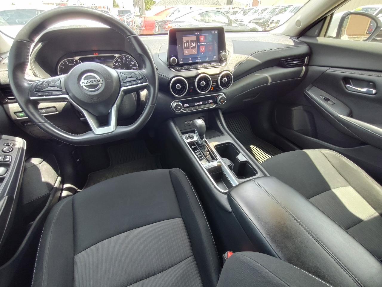 Nissan Sentra SV 4D Sedan 2021