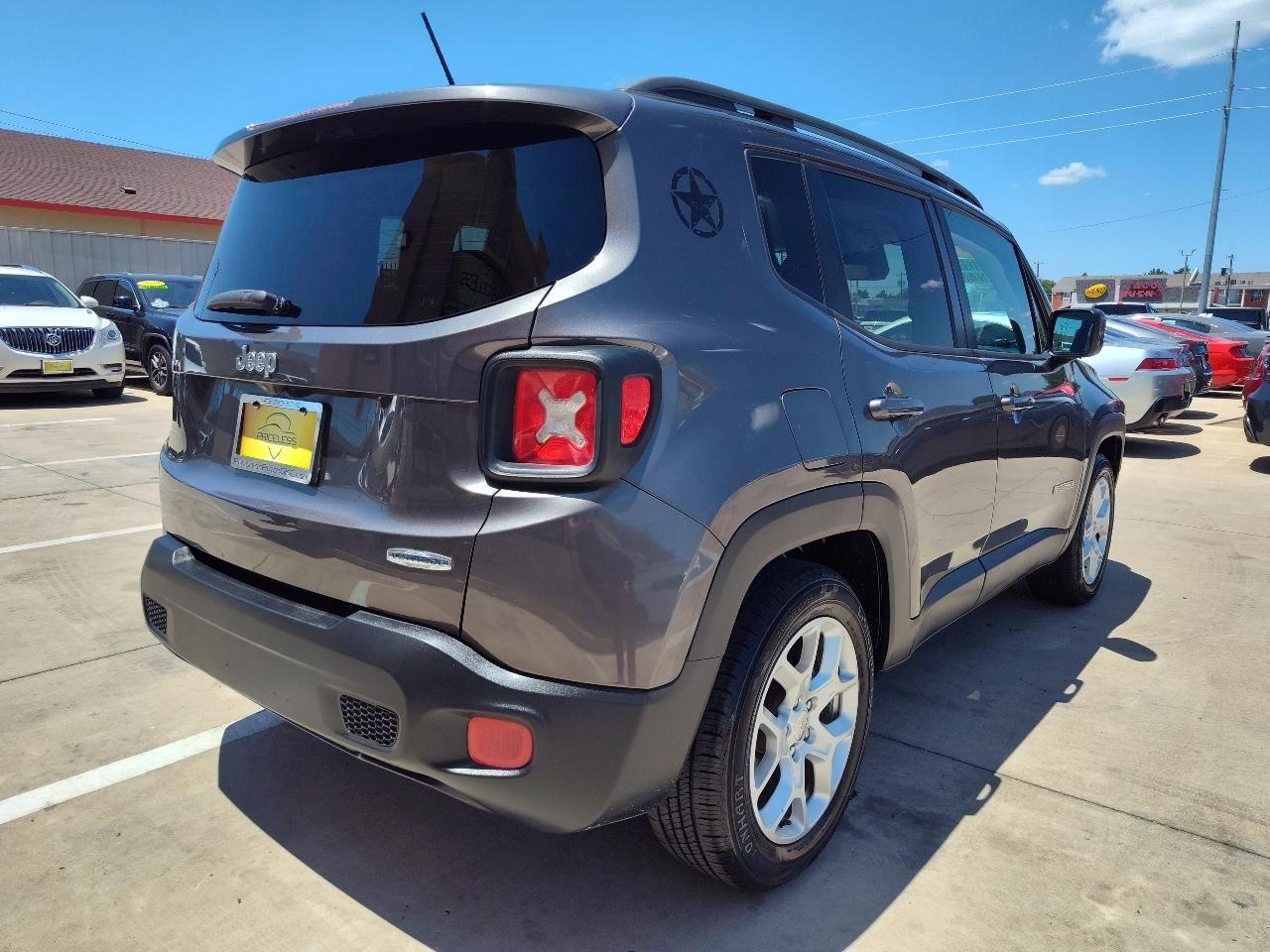 Jeep Renegade Latitude FWD 2016