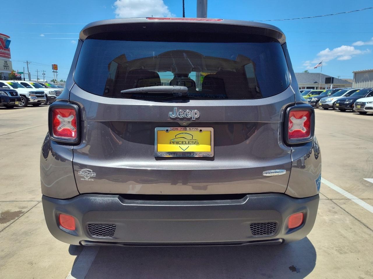 Jeep Renegade Latitude FWD 2016