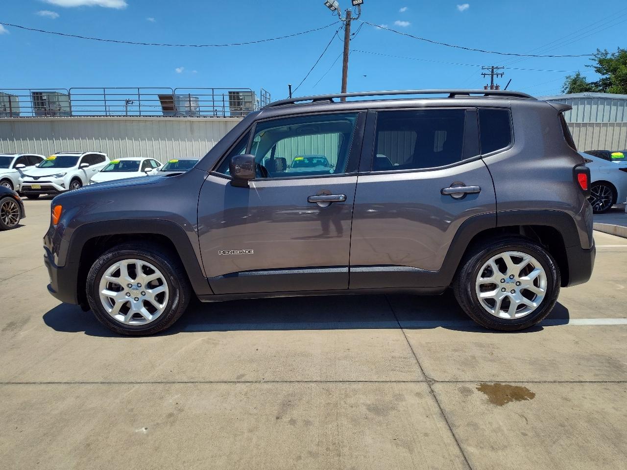 Jeep Renegade Latitude FWD 2016