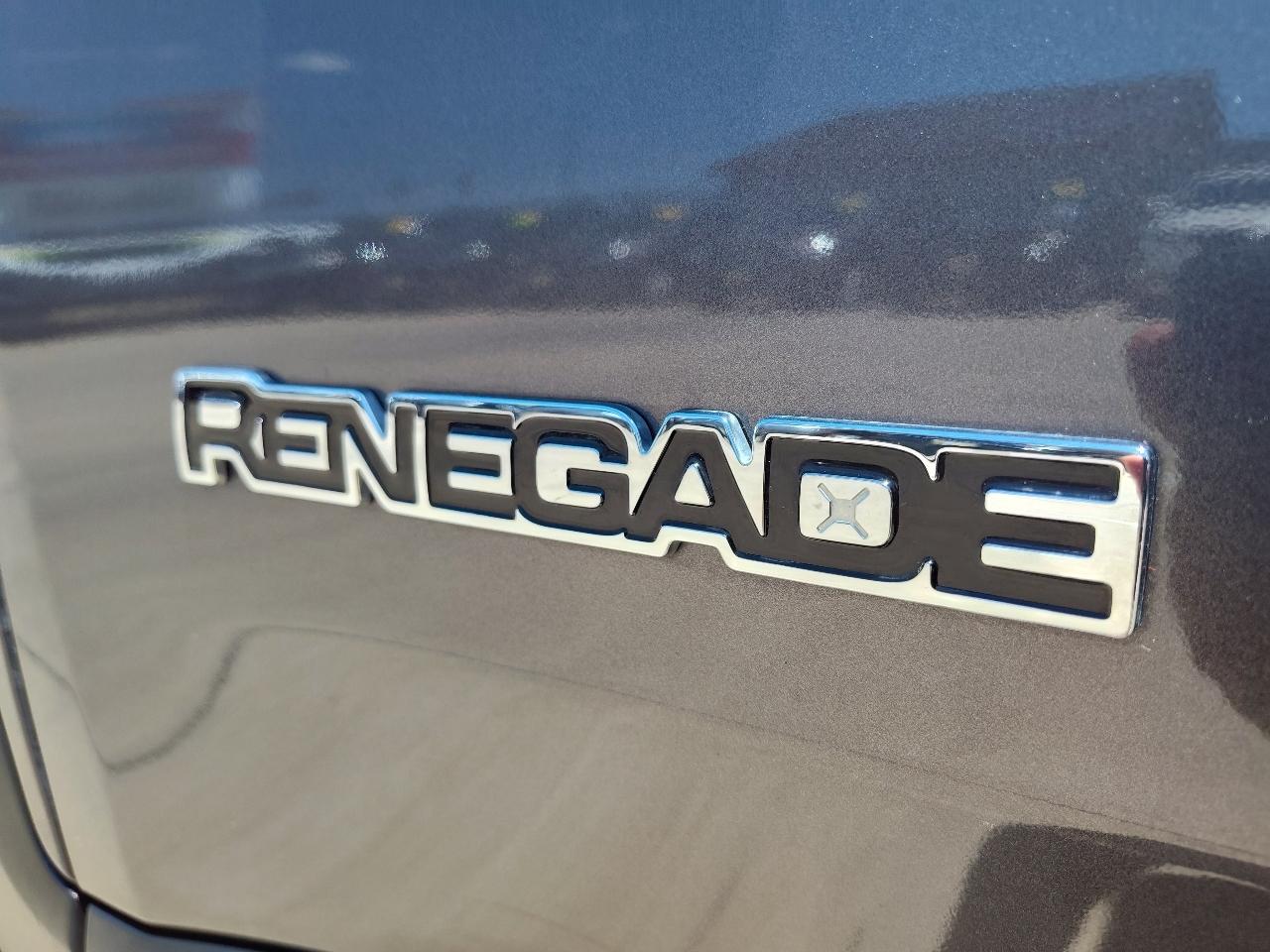 Jeep Renegade Latitude FWD 2016