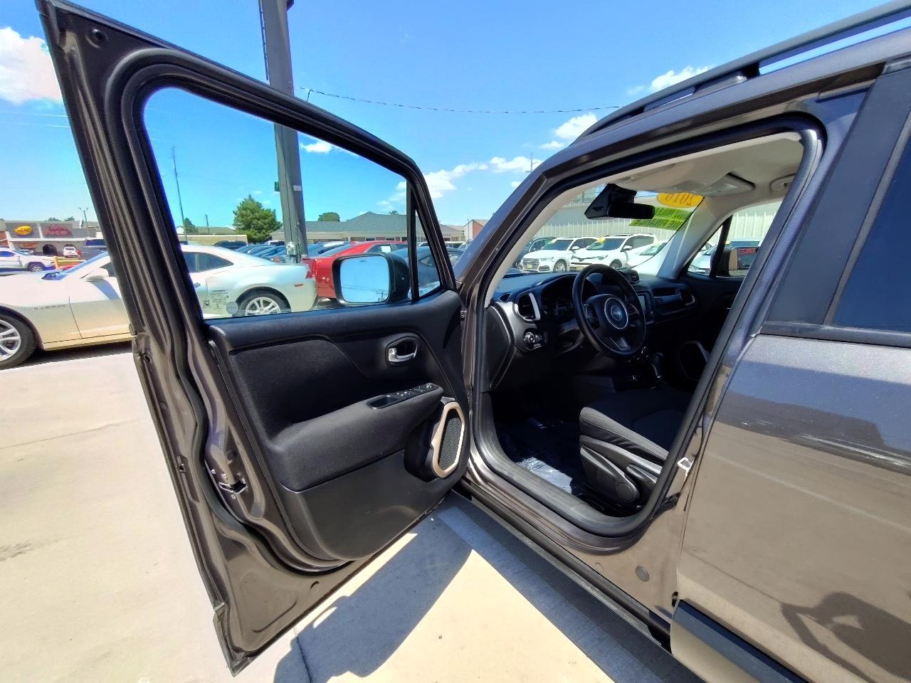 Jeep Renegade Latitude FWD 2016