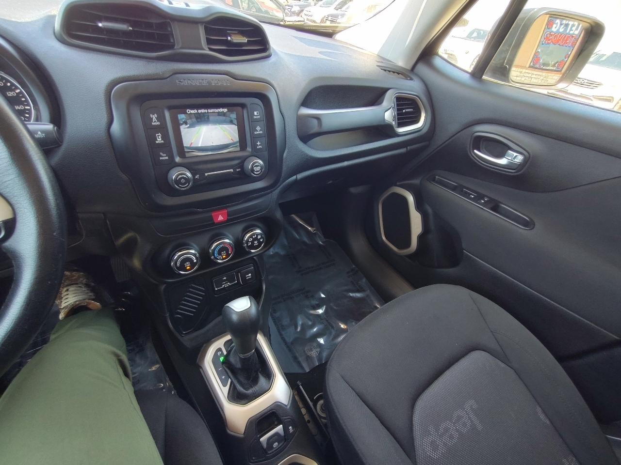 Jeep Renegade Latitude FWD 2016