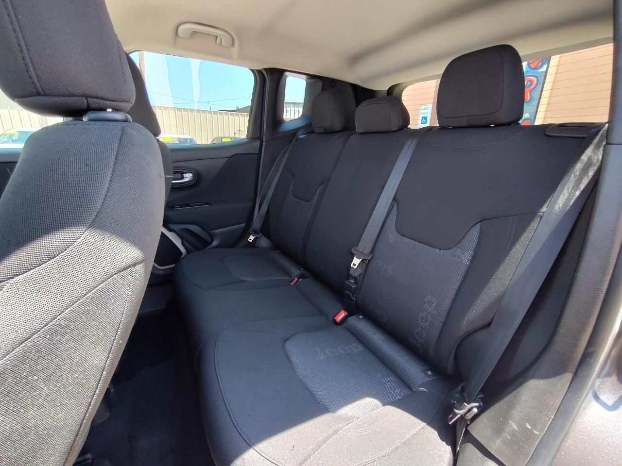 Jeep Renegade Latitude FWD 2016