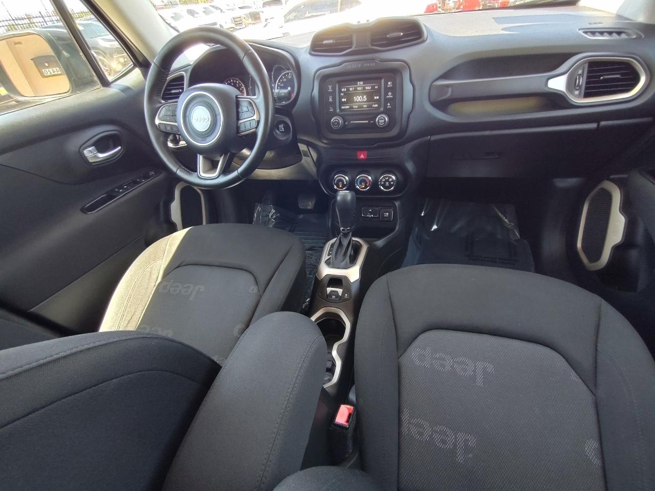 Jeep Renegade Latitude FWD 2016