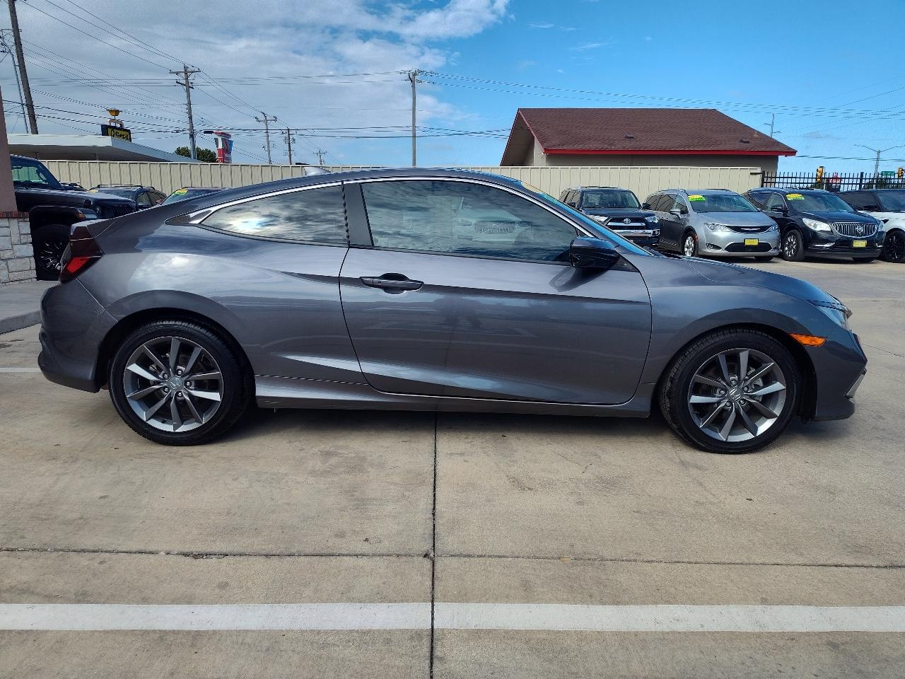 Honda Civic EX coupe 2019