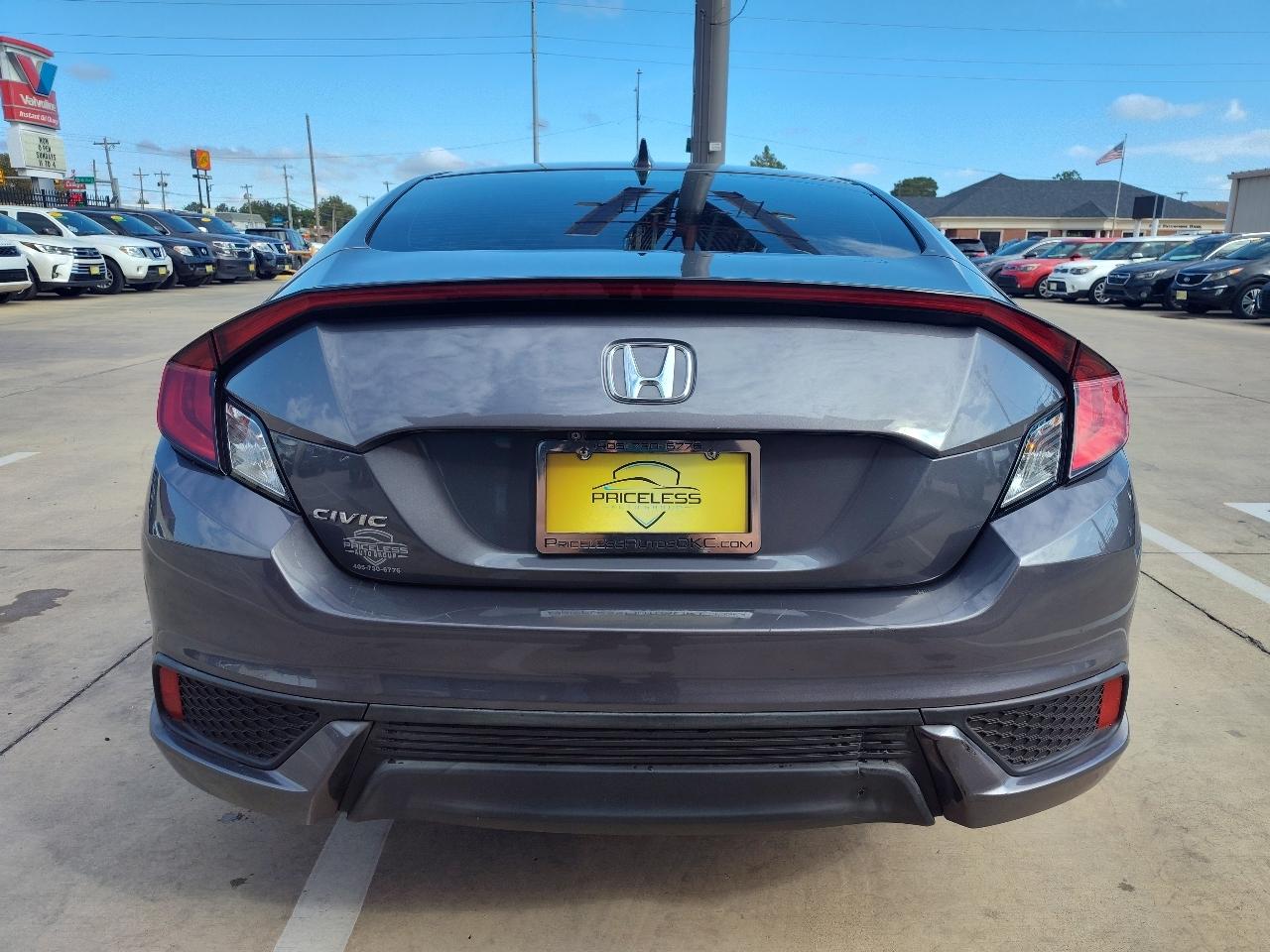 Honda Civic EX coupe 2019