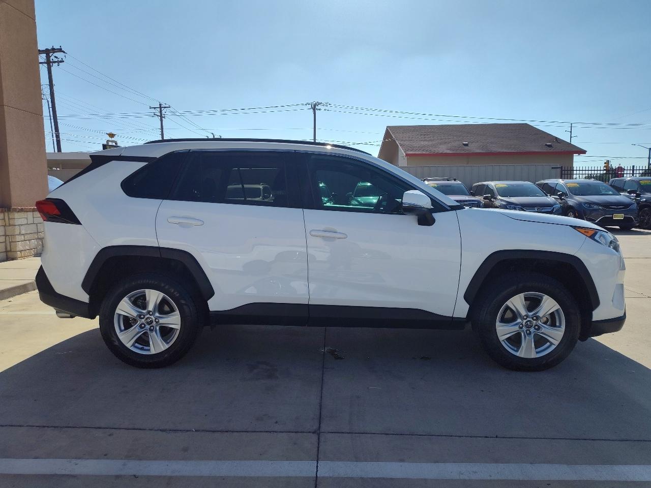 Toyota RAV4 XLE 2019