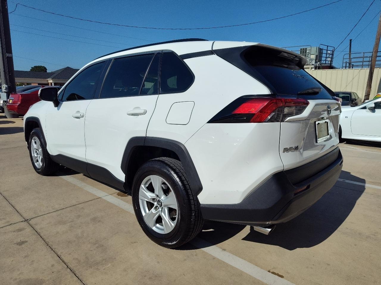 Toyota RAV4 XLE 2019