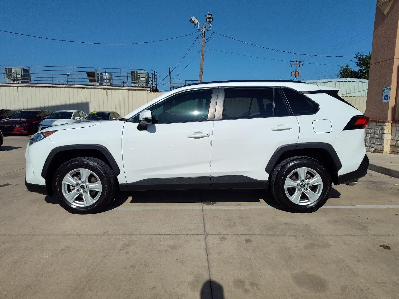 Toyota RAV4 XLE 2019