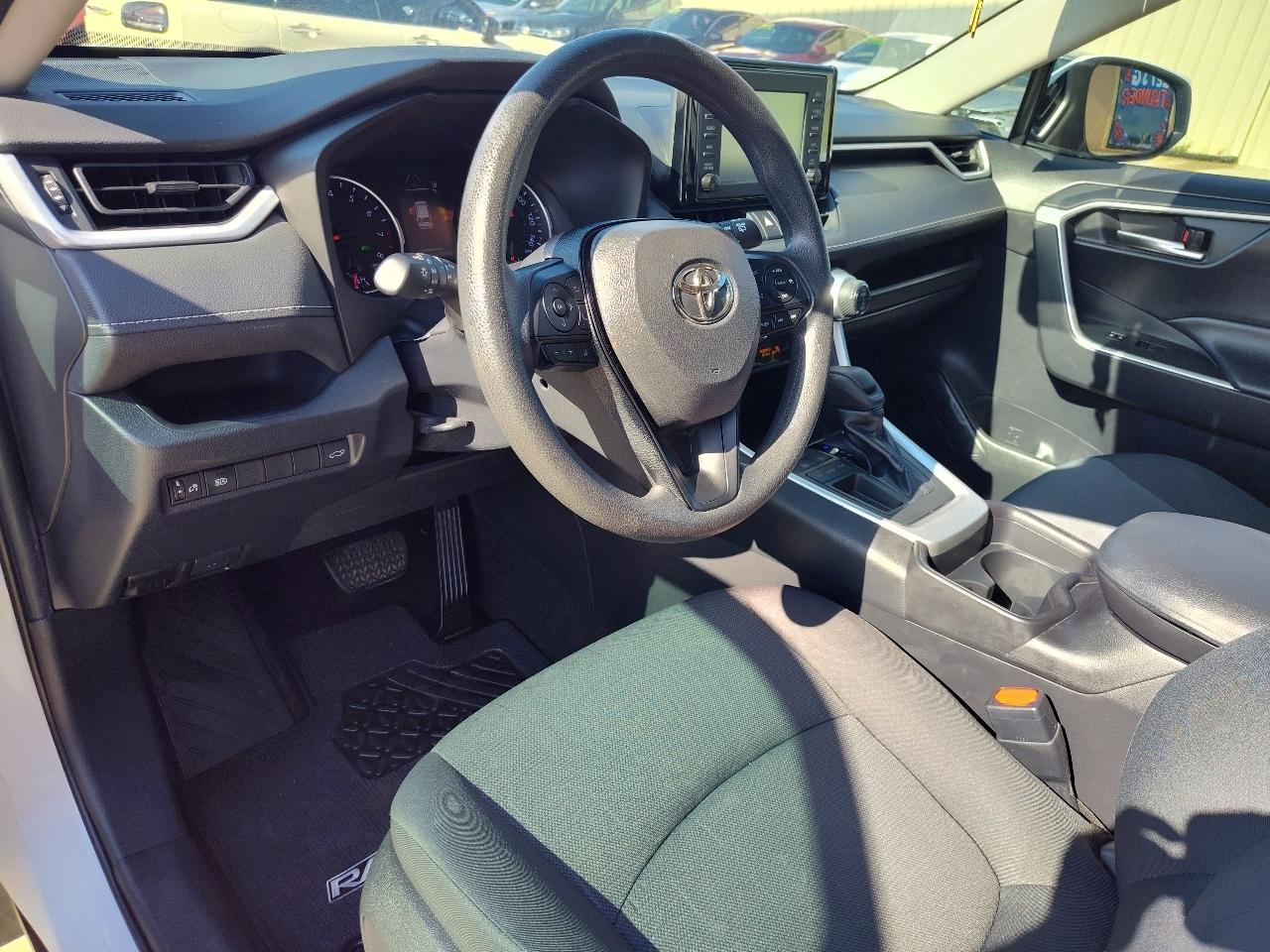 Toyota RAV4 XLE 2019