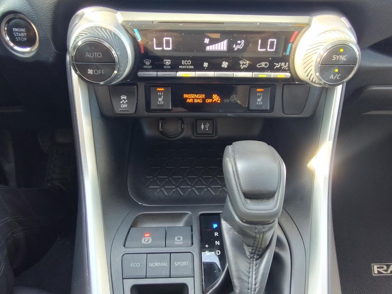 Toyota RAV4 XLE 2019