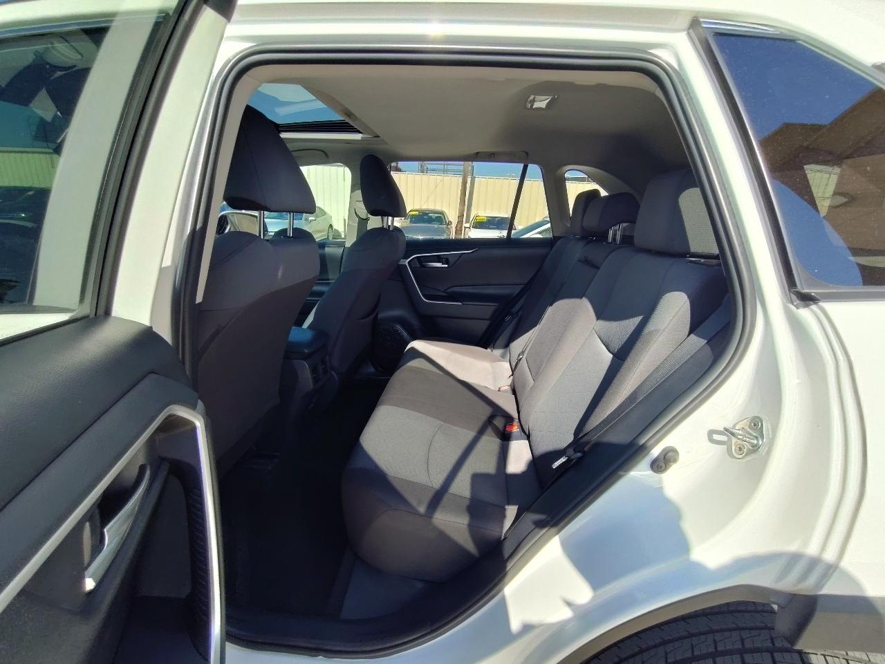 Toyota RAV4 XLE 2019