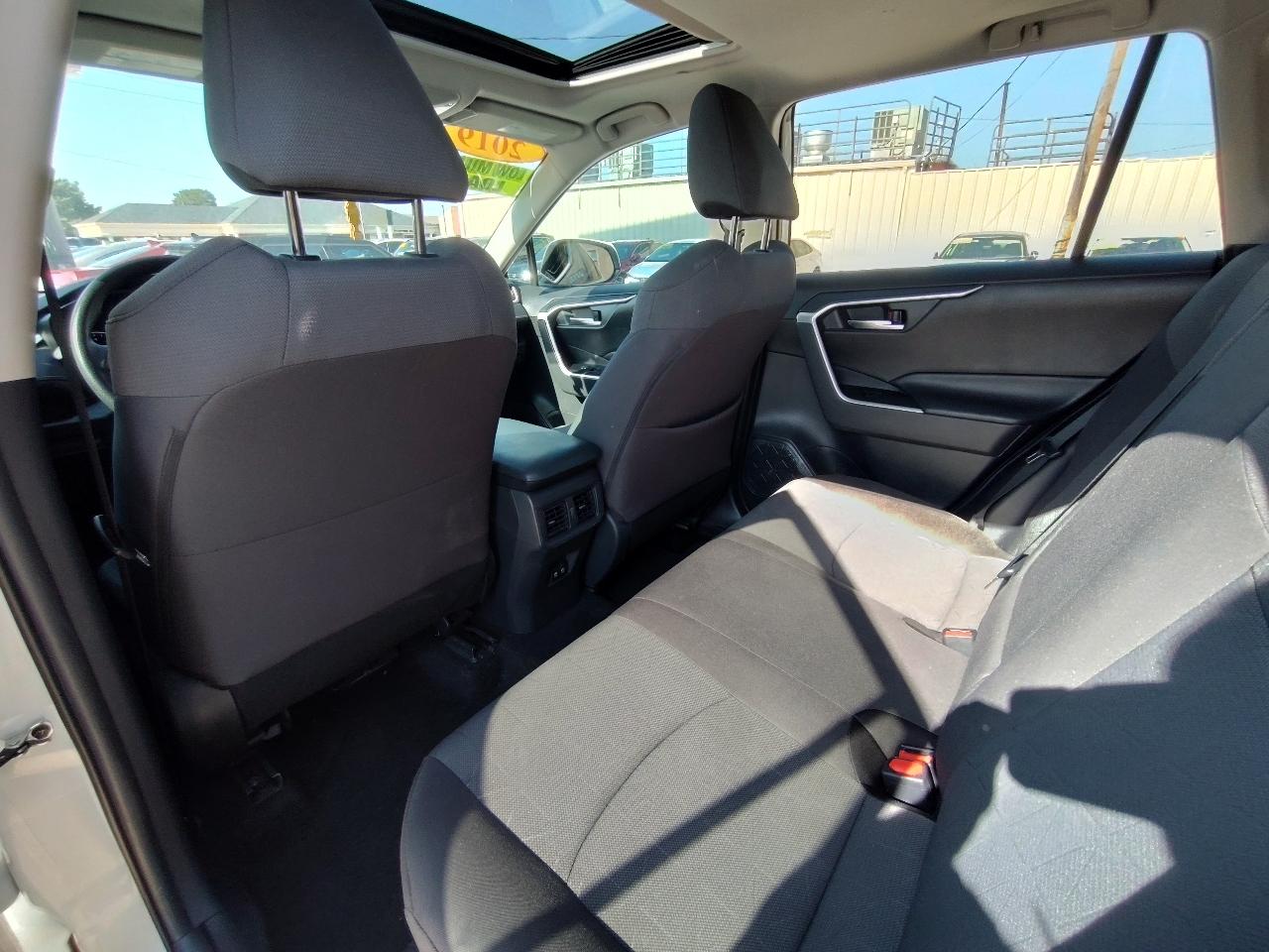 Toyota RAV4 XLE 2019