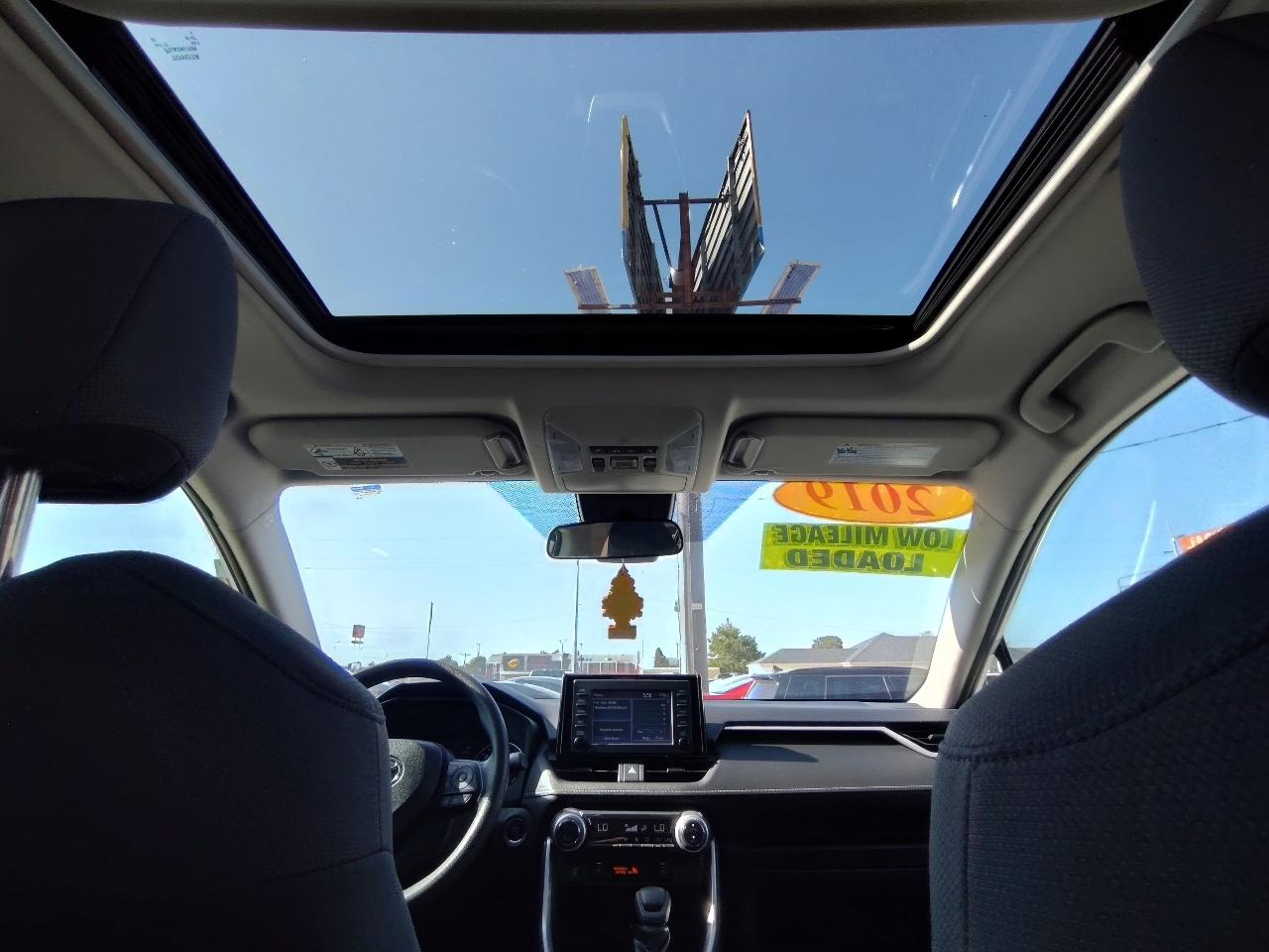 Toyota RAV4 XLE 2019