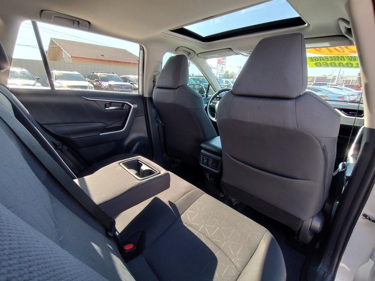 Toyota RAV4 XLE 2019