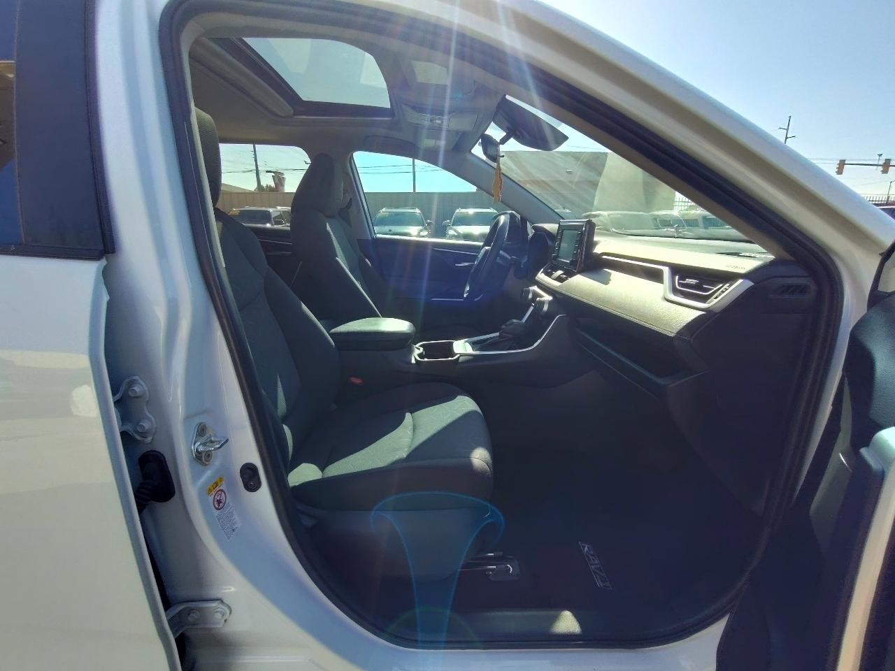 Toyota RAV4 XLE 2019