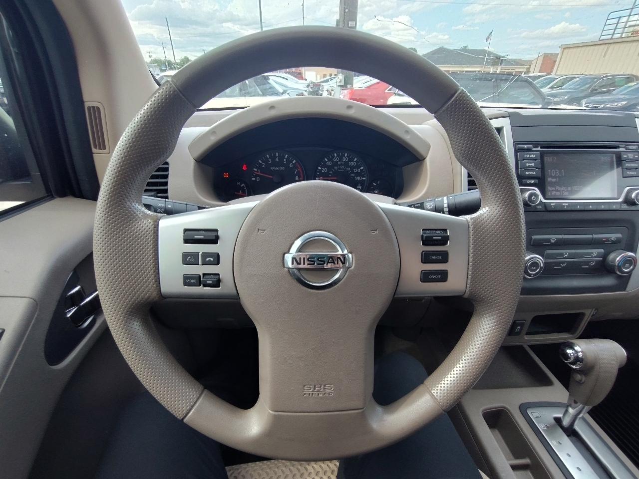 Nissan Frontier SV King Cab I4 5MT 2WD 2017