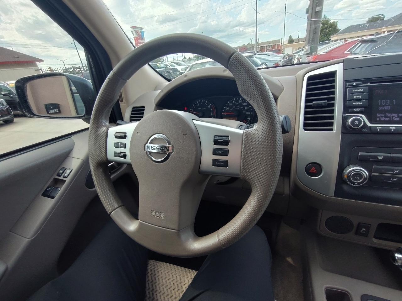 Nissan Frontier SV King Cab I4 5MT 2WD 2017